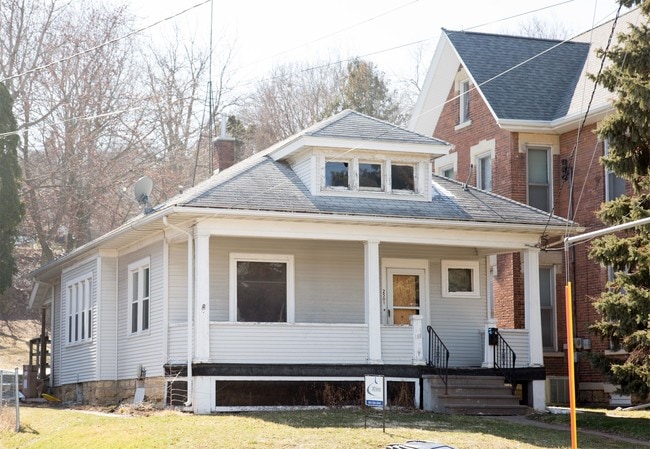 Building Photo - 2501 Central Ave