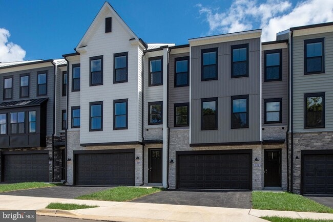 Building Photo - 356 Evermore Ln