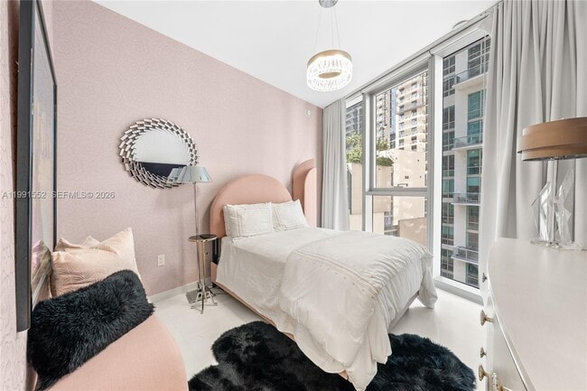 Building Photo - 300 Biscayne Blvd Way