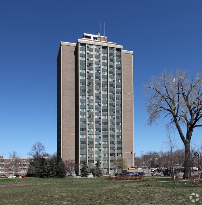 Spring Manor 828 Spring St NE Minneapolis MN 55413 Apartment Finder