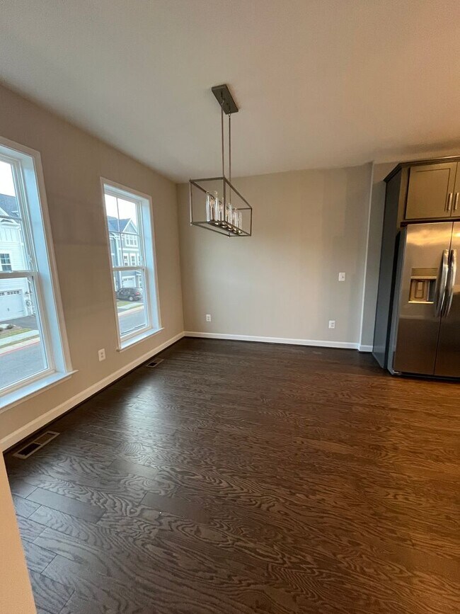 Building Photo - ***FIRST MONTH RENT FREE** BRAND NEW Townhouse in Preston Lake -