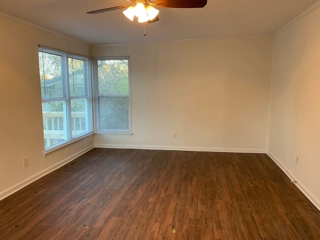 Building Photo - 3 bedroom & office -2 baths -2 car carport - washer/dryer hook ups - Den and formal living room- ...