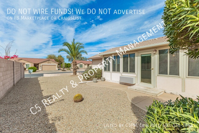 Building Photo - 1413 E Peach Tree Dr