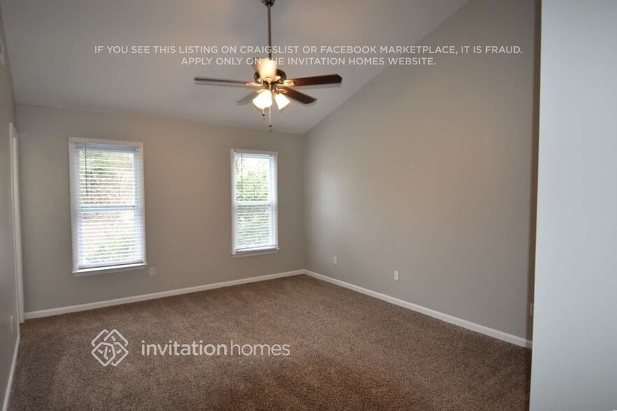 Building Photo - 3349 Daingerfield Dr