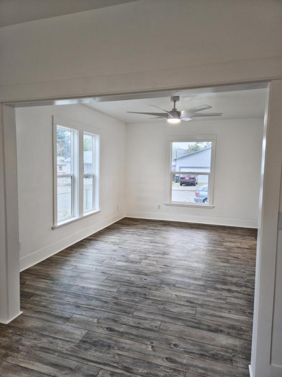 Building Photo - 205 SE Lane Ave