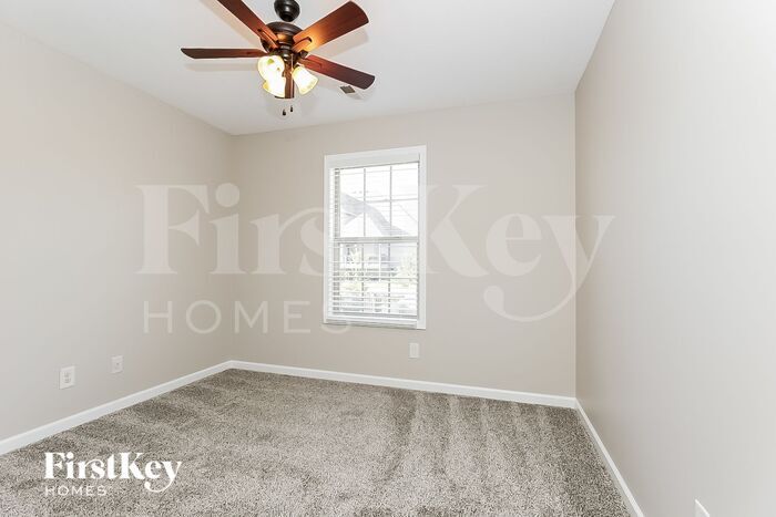 Building Photo - 1458 Raven Rd
