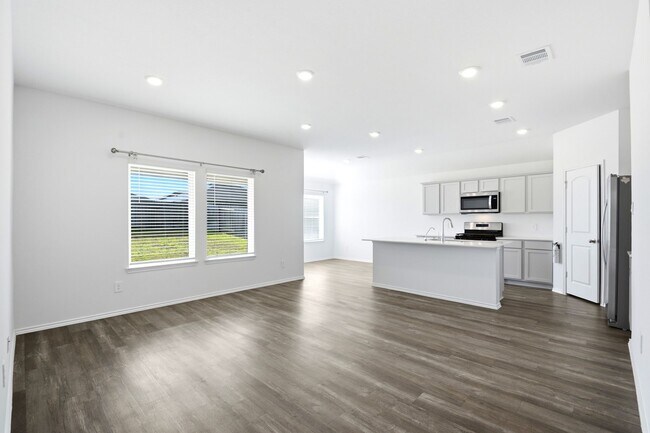 Building Photo - 40758 Rosemary Rain Ln