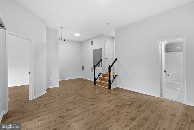 Building Photo - 13584 Cedar Run Ln