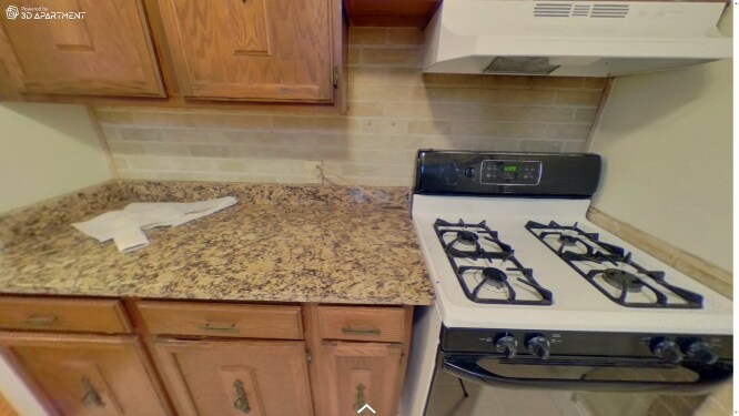 Building Photo - 44 Maple St