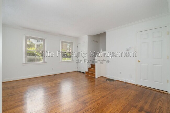 Building Photo - 564 Wakefield Dr