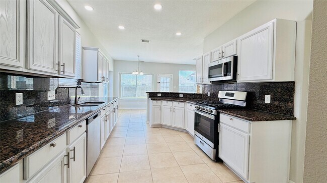 Building Photo - 3922 Coral Shadows Dr