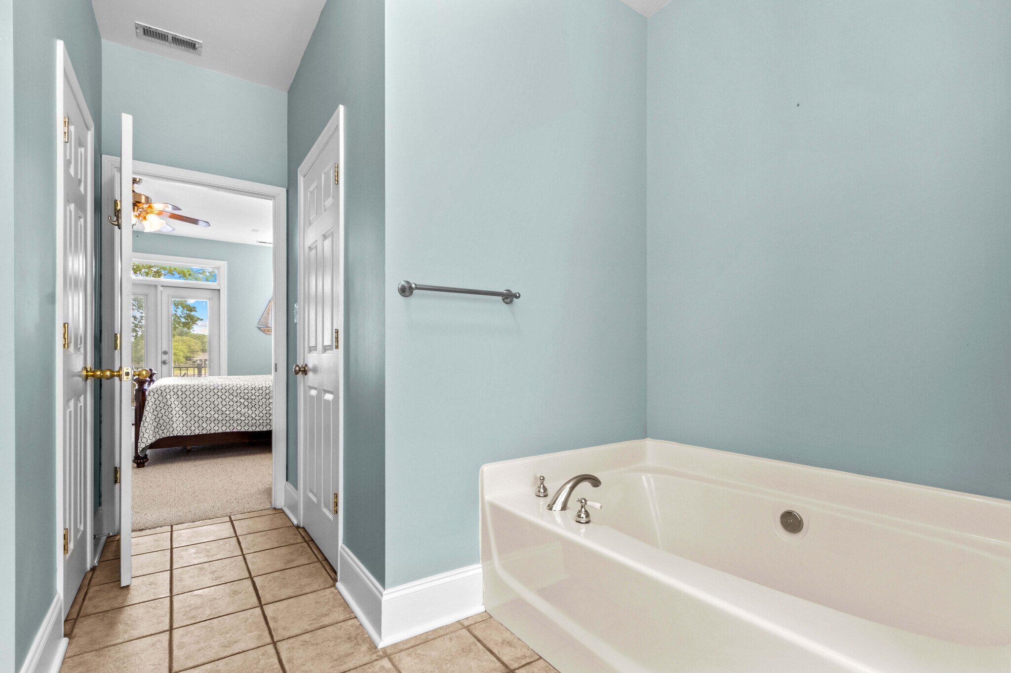 Building Photo - 7228 Lynbrook Cir