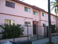 Building Photo - 1630 Arapahoe St