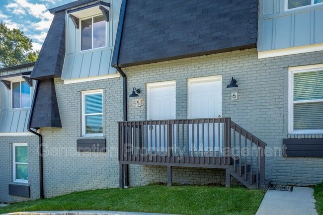 Building Photo - 4405 Delashmitt Rd