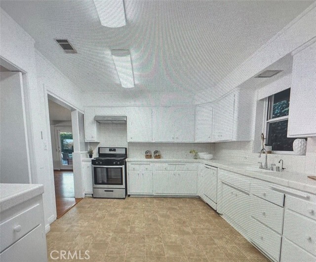 Building Photo - 1385 Belhaven Rd