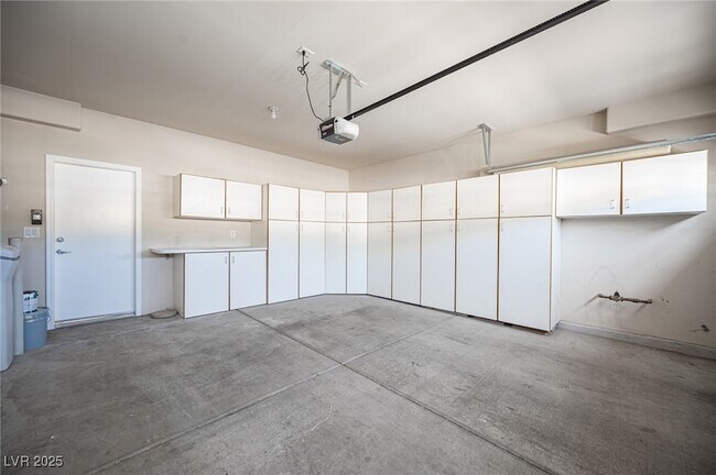 Building Photo - 2541 Cosmic Dust St