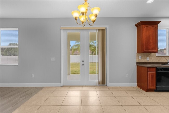 Building Photo - 247 Country Cottage Ln