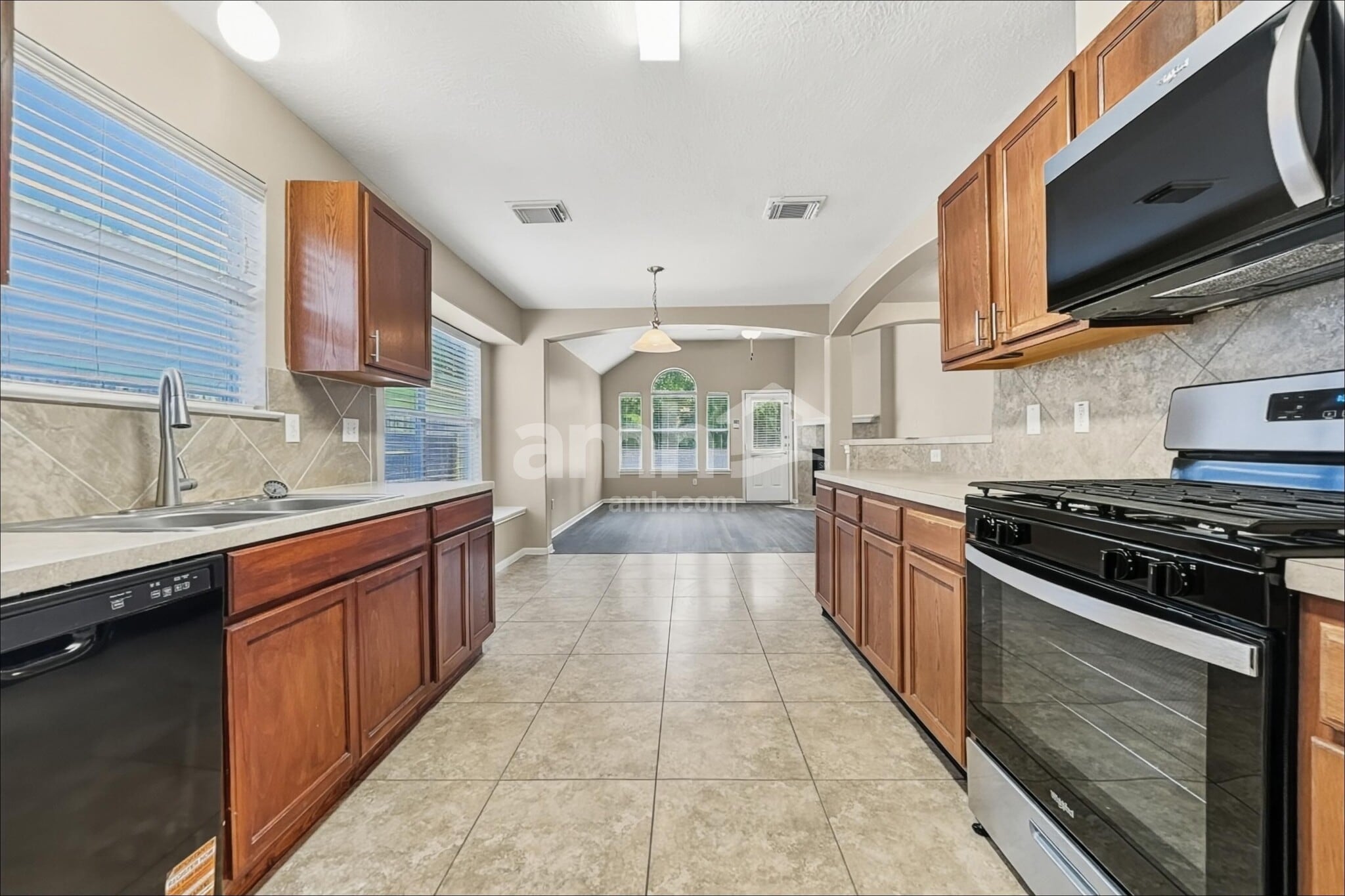Building Photo - 15311 Forest Creek Farms Dr