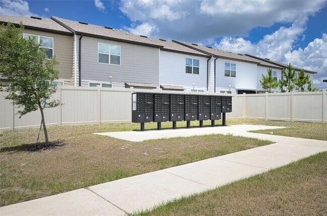 Building Photo - 11822 Throttle Pl