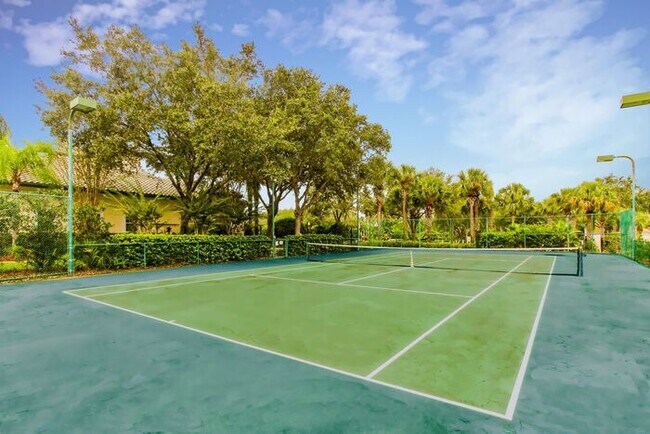 Building Photo - Condo in Resort Style Community of Legacy Dunes, Kissimmee