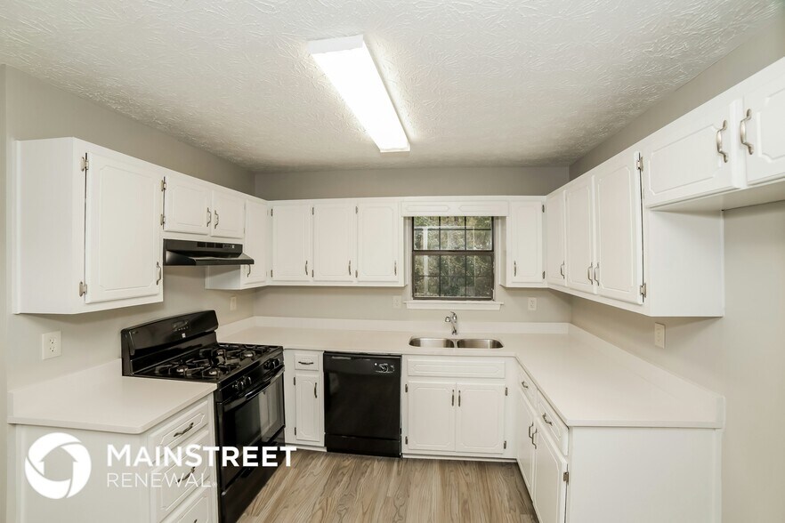 Building Photo - 2781 White Fox Ct