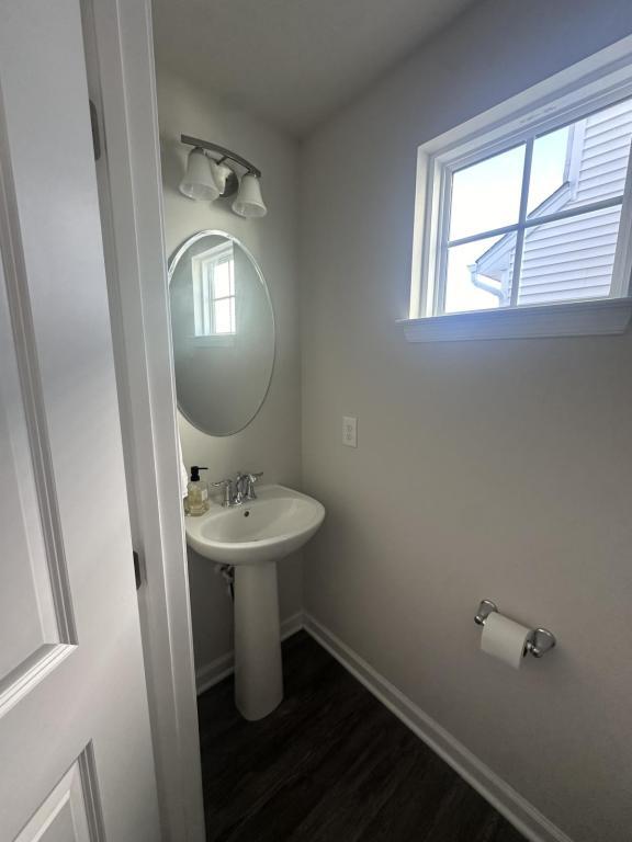 Building Photo - 724 Hezekiah Little Dr