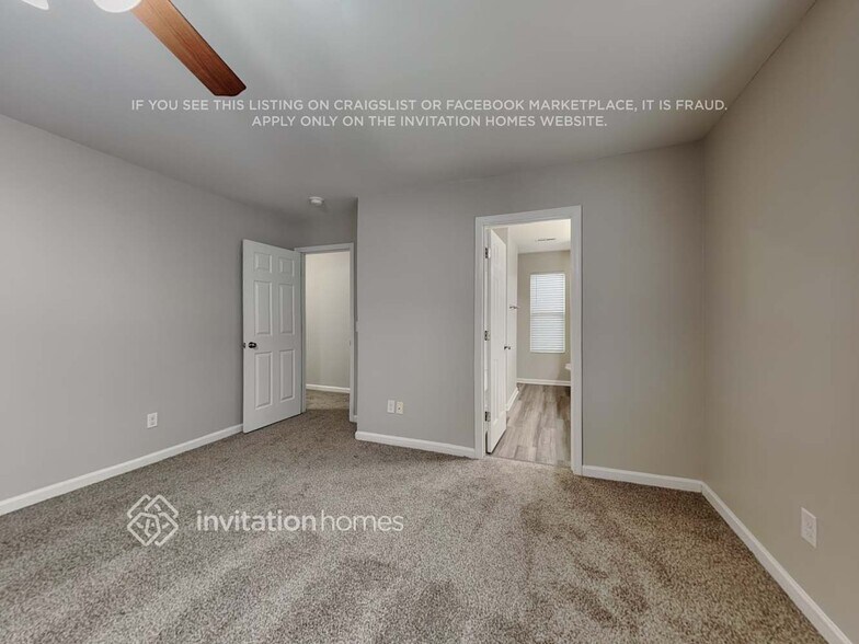 Building Photo - 6121 Fazenda Drive