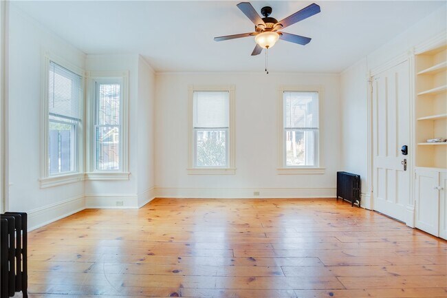 Building Photo - 40 Cedar St