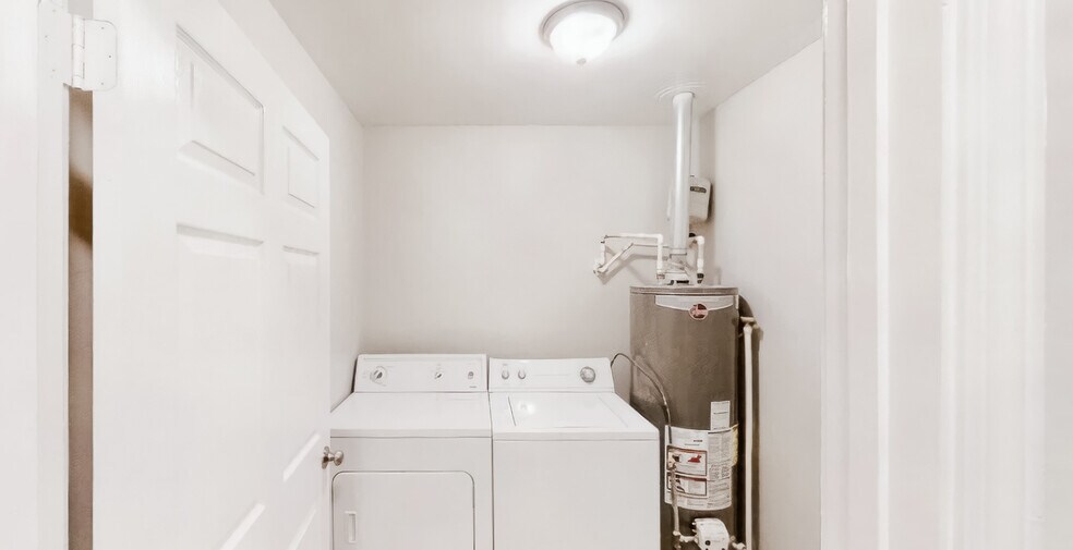 Building Photo - 149 Harlan Rd SW