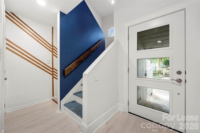 Building Photo - 222 Riverview Terrace