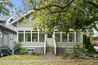 Building Photo - 4 Bedroom, 3 Bathroom Home 3000 + Square feet - A Must See In Abernethy School Boundary