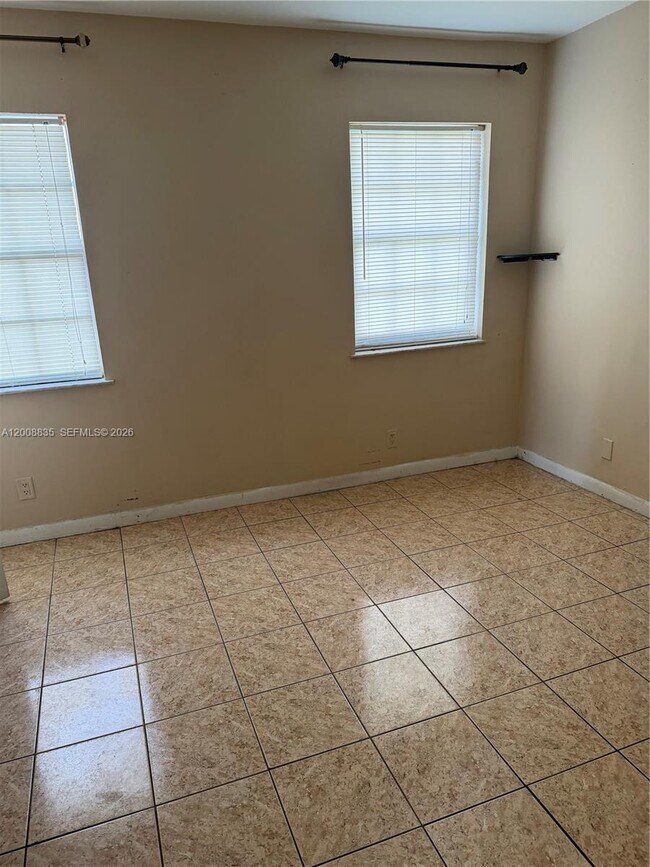 Building Photo - 1638 SW 44th Terrace