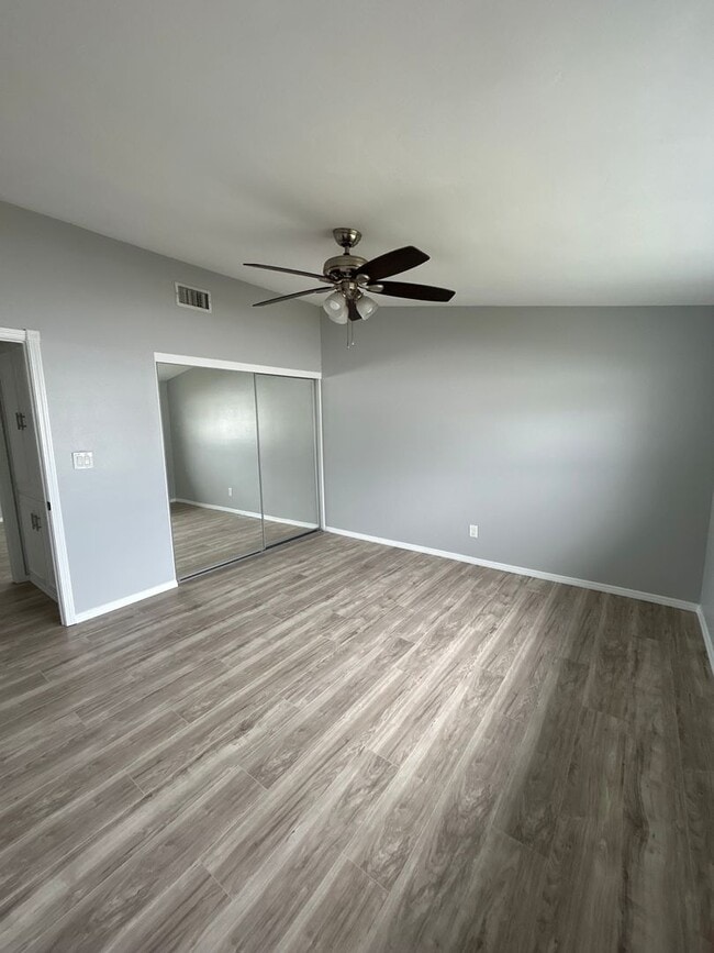 Building Photo - 4 BR/2 BA House