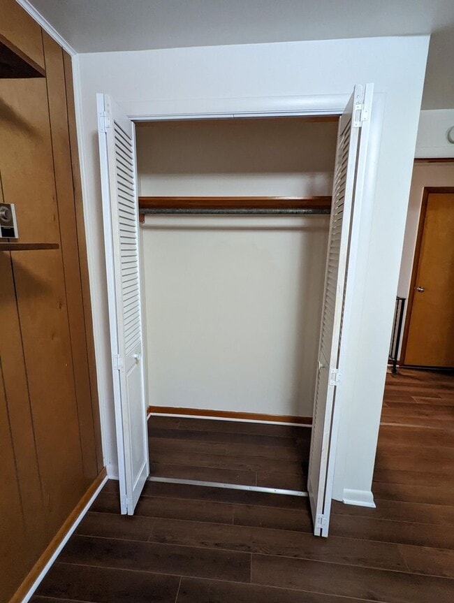 Building Photo - 359 Eagle School Rd