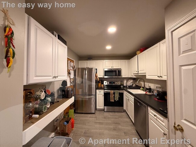 Building Photo - 326 Broadway