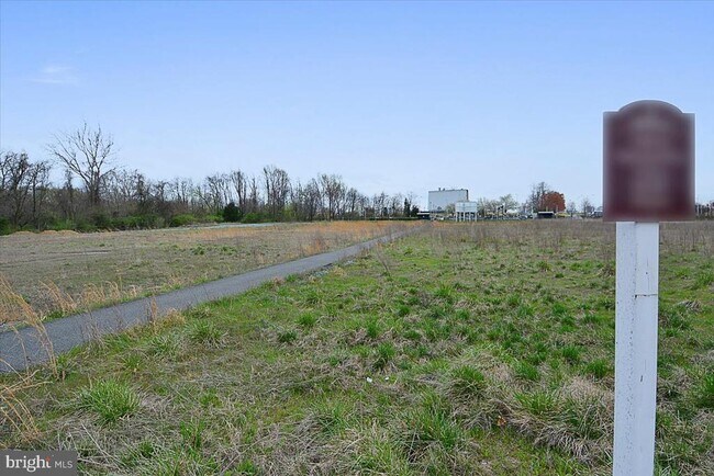 Building Photo - 452 Exchange Avenue