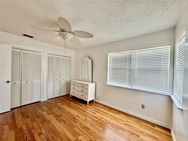 Building Photo - 103 Cardinal Dr