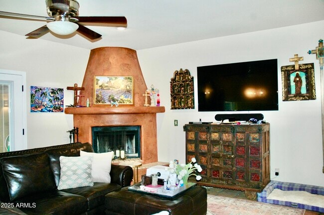 Building Photo - 6108 E Morning Vista Ln