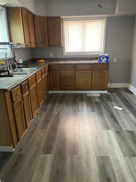 kitchen - 3532 Harrison St