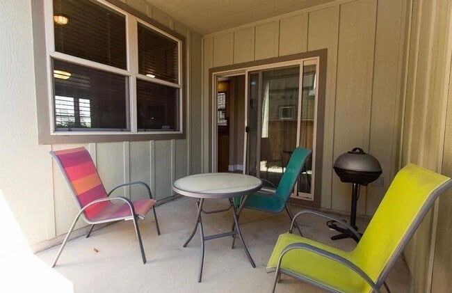 Building Photo - Spacious 4-Bedroom Home with New Paint & Carpet, Fenced Yard