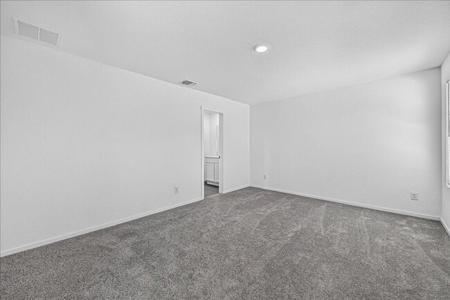 Building Photo - 1314 Lady Yoli St
