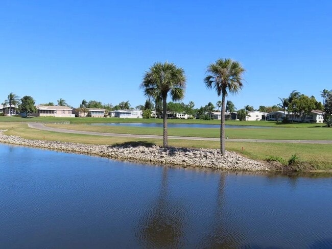 Building Photo - 5626 Swan Lake Dr