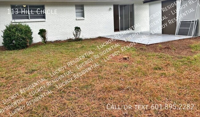 Building Photo - 113 Hill Cir