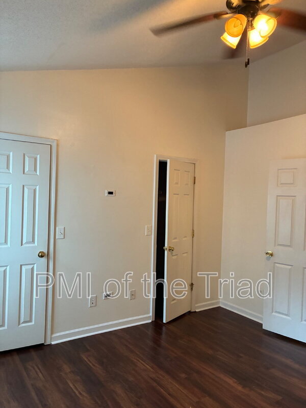 Building Photo - 3005 Windsor Creek Way