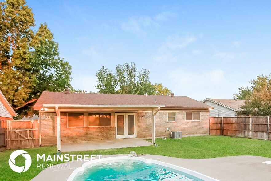 Building Photo - 1427 Caladium Dr