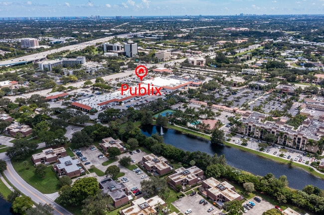 Building Photo - 1520 15th Ln