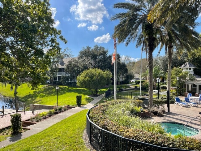 Building Photo - 1/1 lake and pool view with 1 car detached...