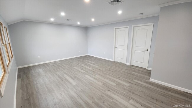 Building Photo - 126 Forest Ave