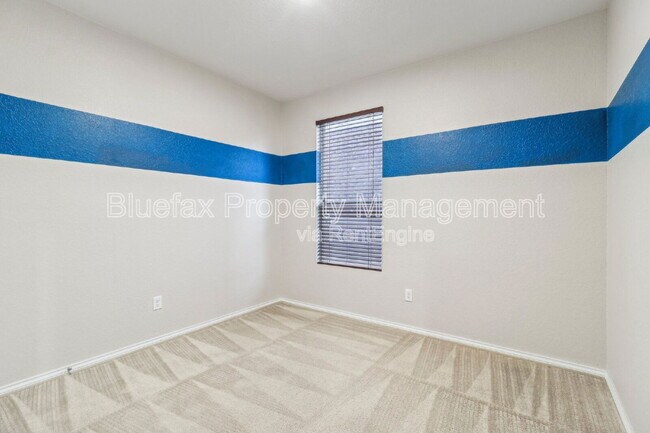 Building Photo - 1529 Desert Candle