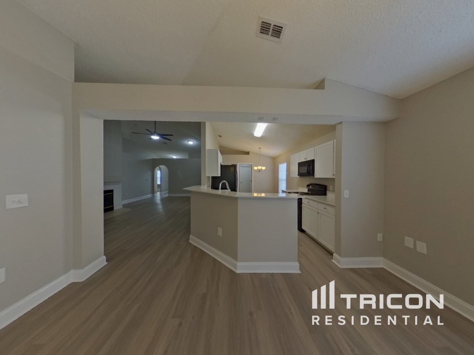 Building Photo - 1656 Dartmouth Dr